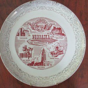 Nebraska The Cornhusker State Vintage Collectible Souvenir Dinner Plate red